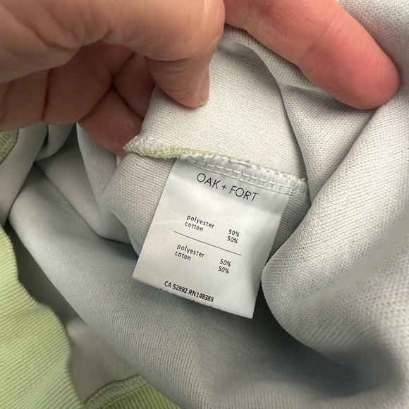 Oak + Fort Collared Sweatshirt in Pale Green - Picture 9 of 9